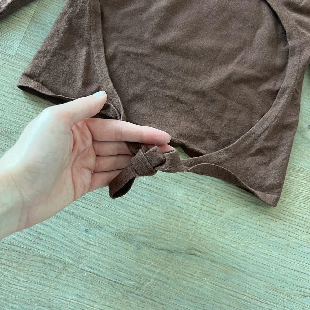 ARITZIA Sunday Best brown turtle neck cropped long sleeve shirt - Picture 4 of 5